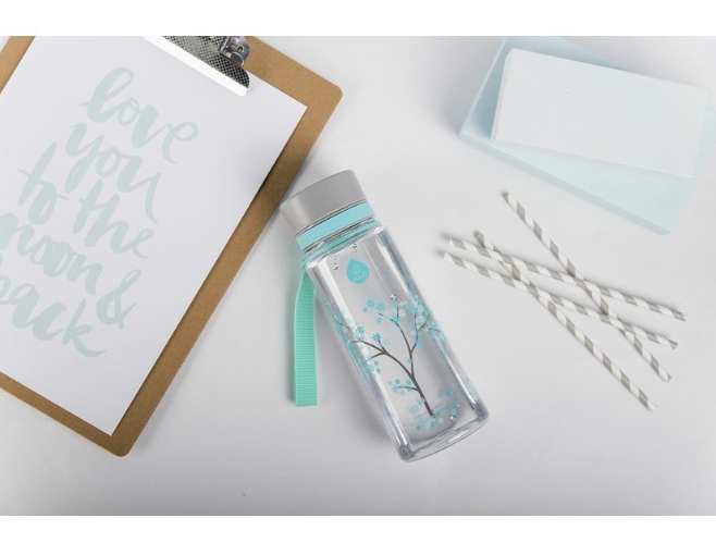 Zdravá fľaša na vodu EQUA Mint Blossom, 600 ml